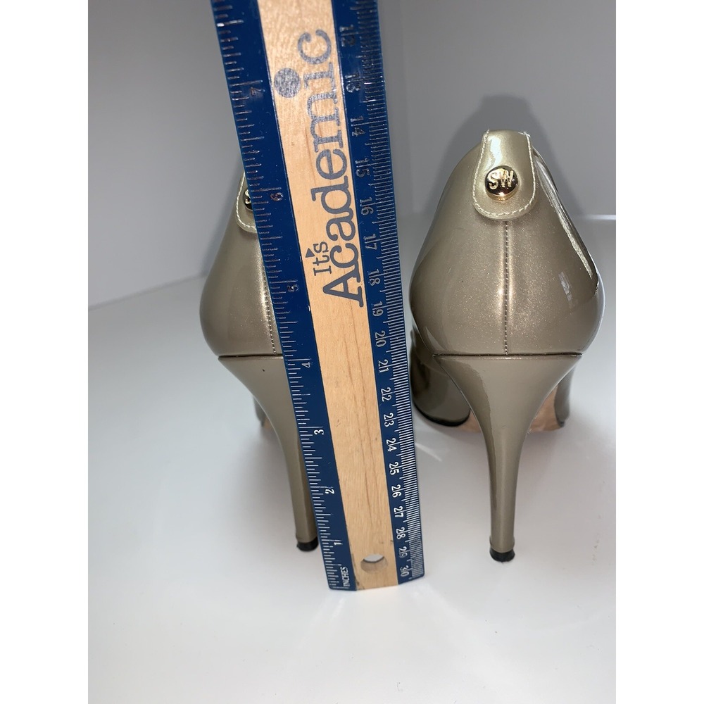 Stuart Weitzman Logo Flame Pump Patent Leather Gold Toned Peep Toe 7 M Stiletto - Picture 8 of 10